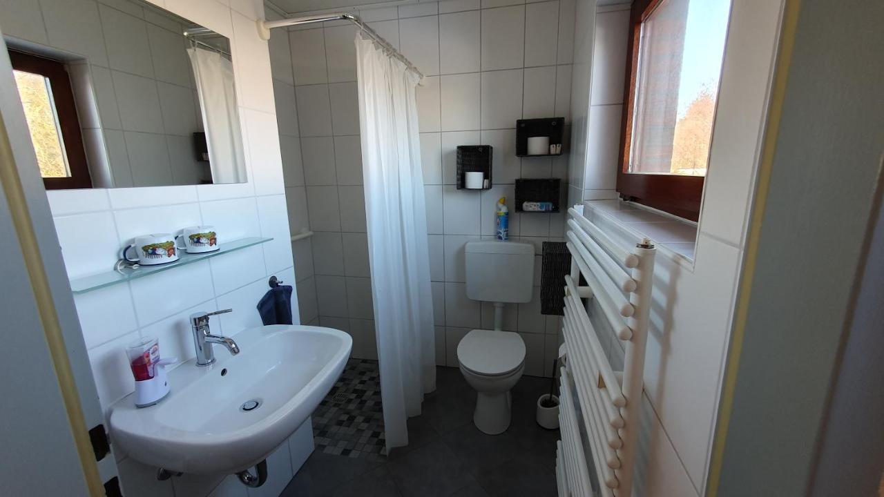 Ruhige Gastesuite Mit Fruhstuck Rhauderfehn Esterno foto