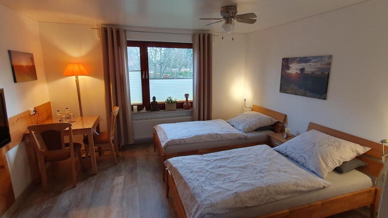 Ruhige Gastesuite Mit Fruhstuck Rhauderfehn Esterno foto